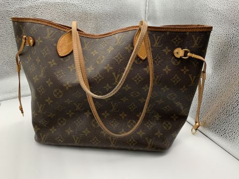 Authentic Louis Vuitton Handbags, Wallets, Totes, Diamond Earrings, Ray Ban Sunglasses: Shipping Only.